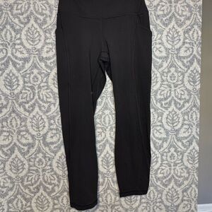 Lululemon women’s black leggings size 6